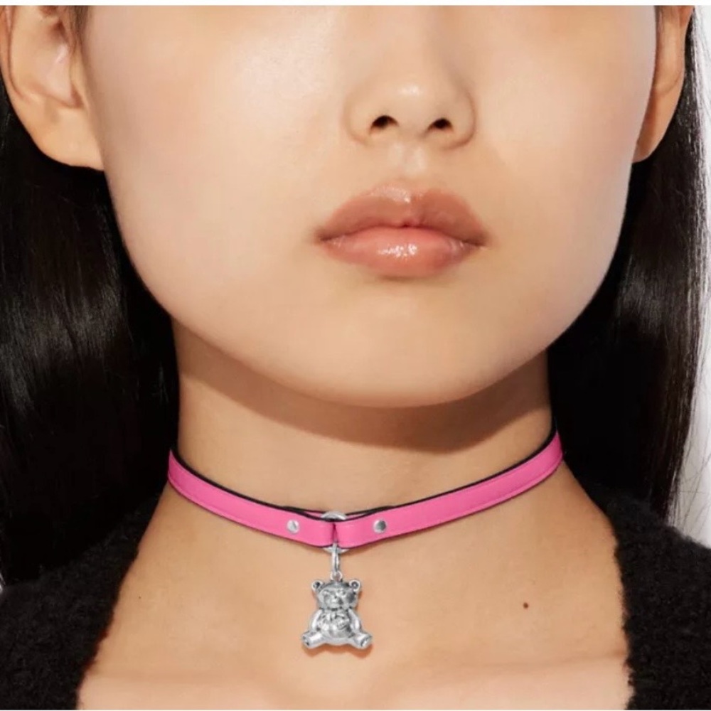 Coach teddy bear choker